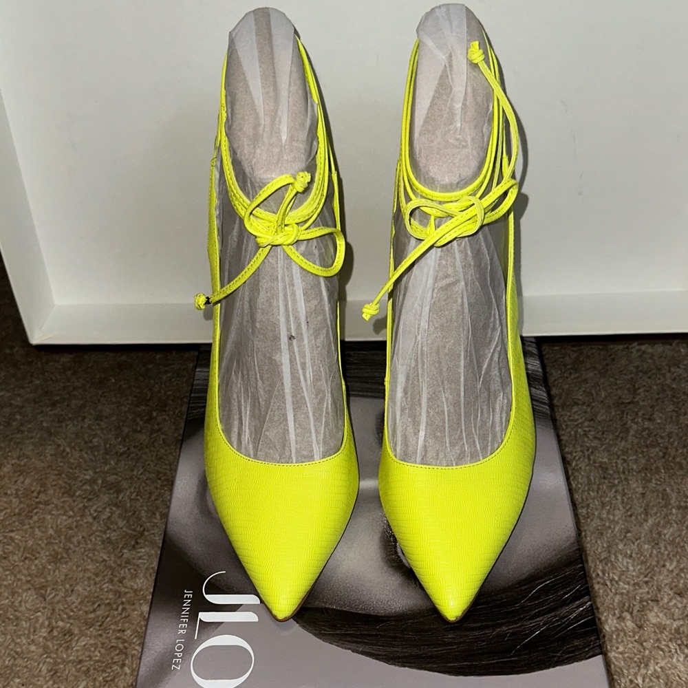 Jennifer Lopez Florella Citron Neon Yellow Heels